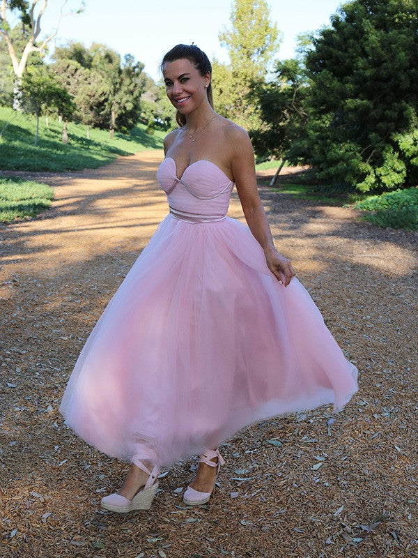 Wholesale A-Line/Princess Sweetheart Sleeveless Tulle Sash/Ribbon/Belt Tea-Length Dresses